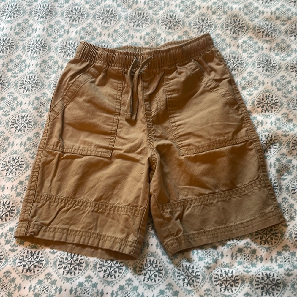 Boys Circo tan shorts size 6/7